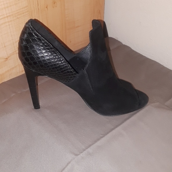 Ladies Vince Camuto size 7 1/2 - Picture 6 of 6